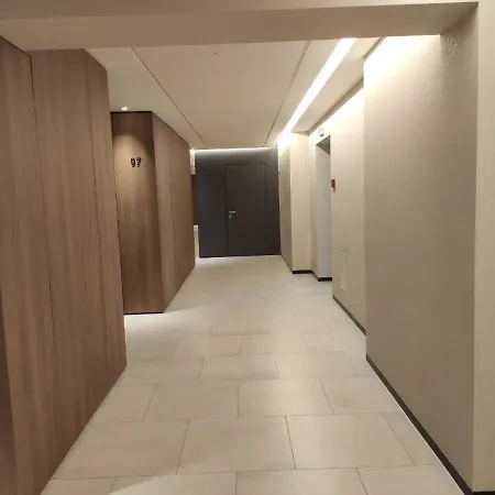 Petrovdom 52,67,205,213 In Smart In New York Concept House Apartamento