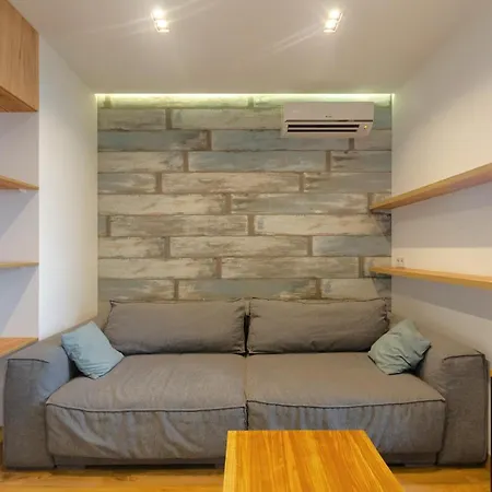 Petrovdom 52,67,205,213 In Smart In New York Concept House Apartamento *