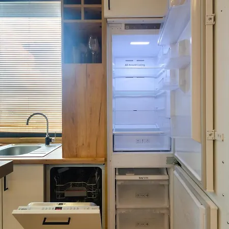 Petrovdom 52,67,205,213 In Smart In New York Concept House Apartamento *