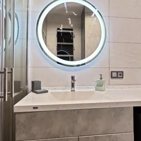 Petrovdom 52,67,205,213 In Smart In New York Concept House
