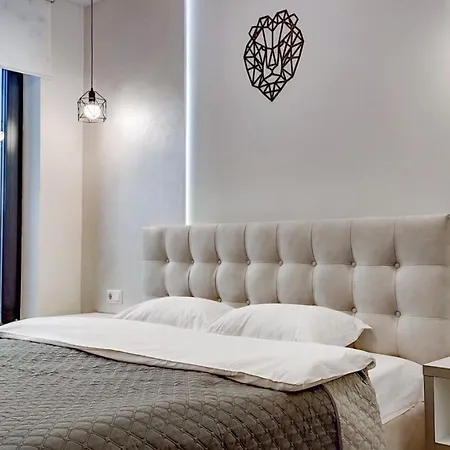 Petrovdom 52,67,205,213 In Smart In New York Concept House Apartman *