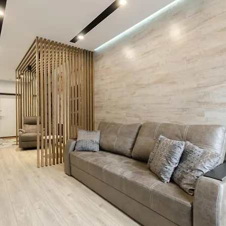 Petrovdom 52,67,205,213 In Smart In New York Concept House Kijev